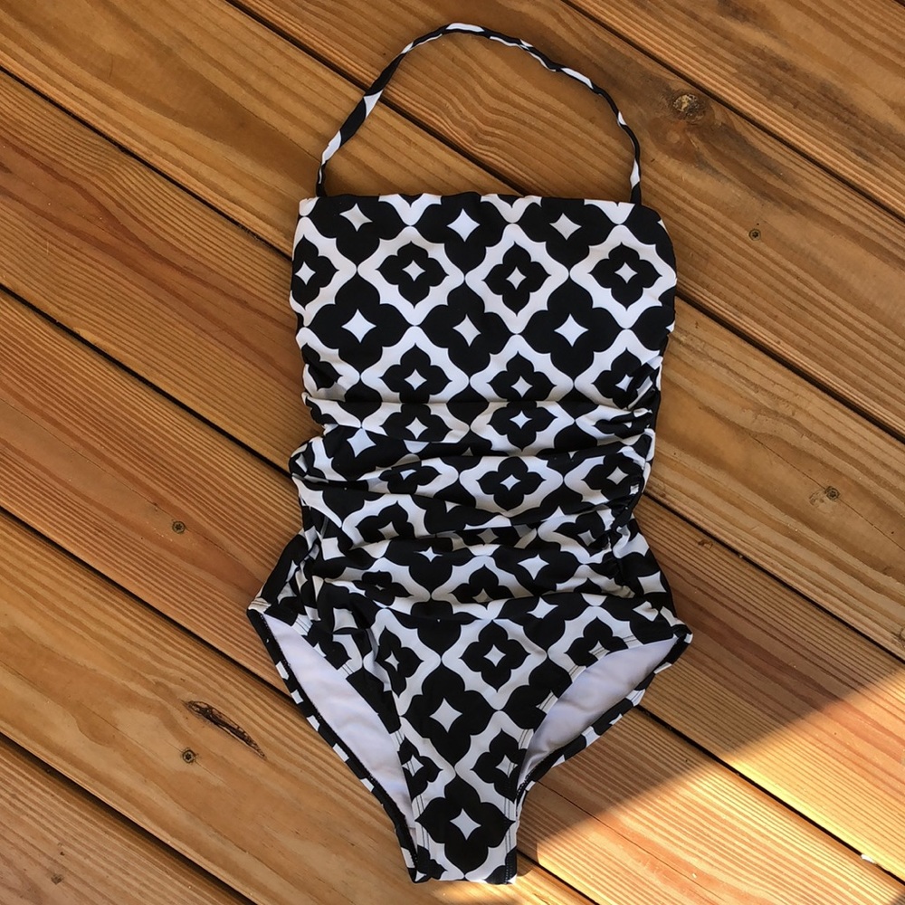 NWOT Love The Journey Cristy Lotus Flower Swimsuit